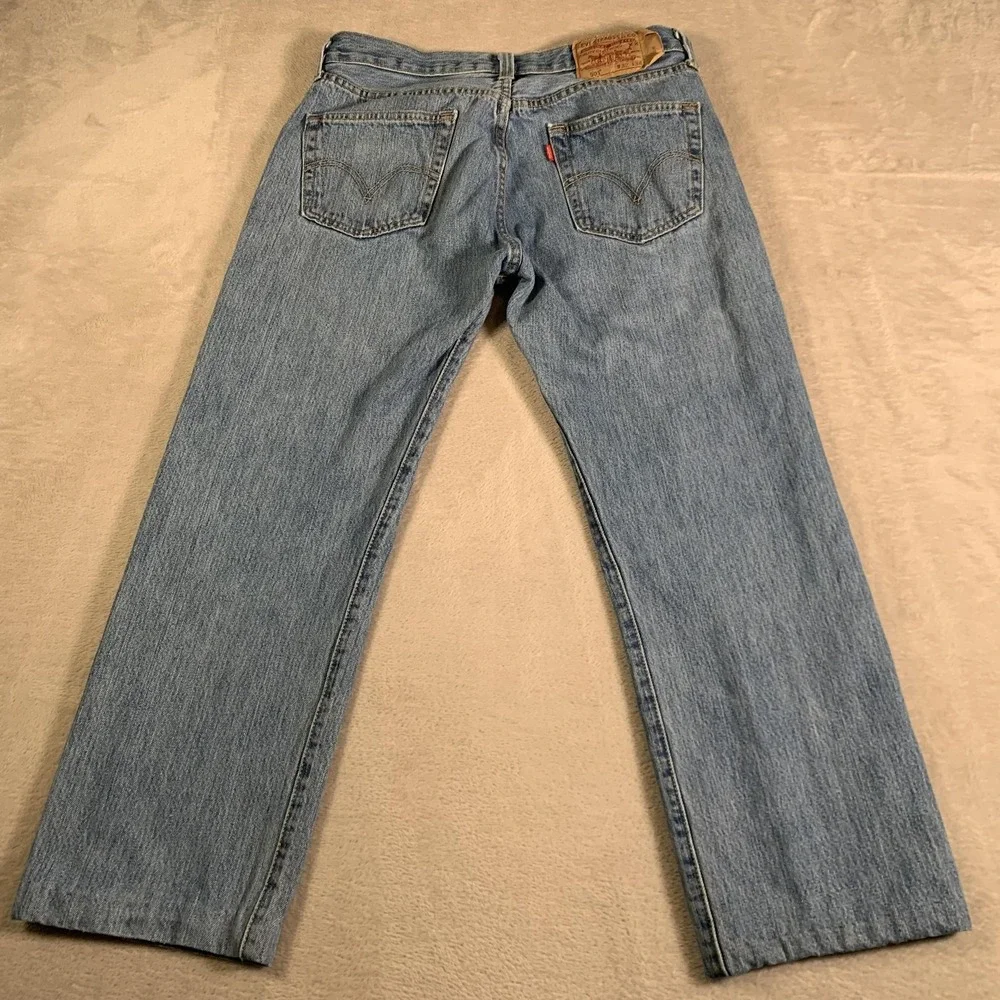 VTG Levis‎ 501 Jeans Mens 31x27 Blue Denim Straight Button Fly Light Wash Hemmed